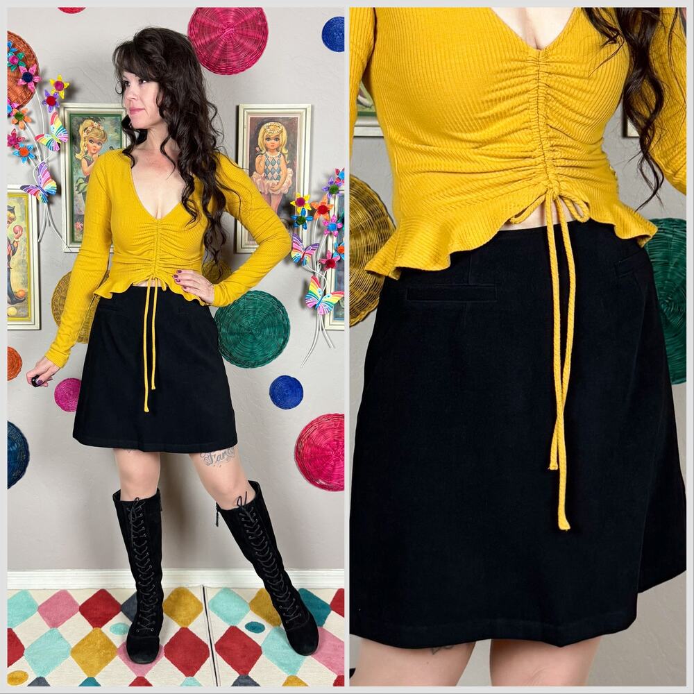 Vintage Y2K Black Velvet Mini A-Line Skirt